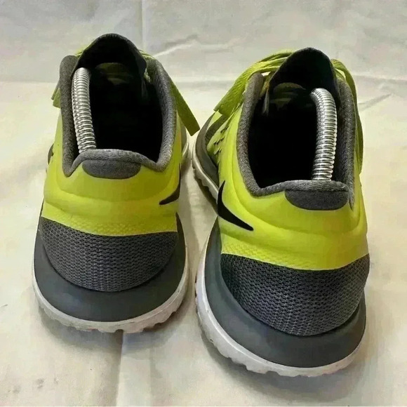 Nike FS Lite Run 2 Mens Size 10 Venom Athletic Running Shoes Sneakers 616514-014 - Picture 7 of 8